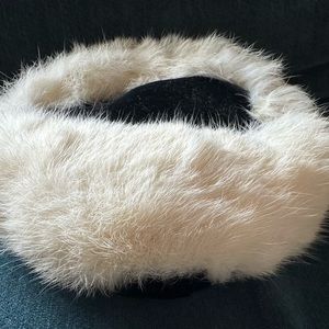 Gorgeous vintage white rabbit fur pill box hat.